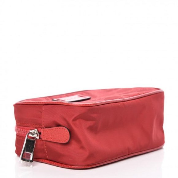 Gucci GG Guccissima Nylon Cosmetic Bag in Red - Picture 3 of 5